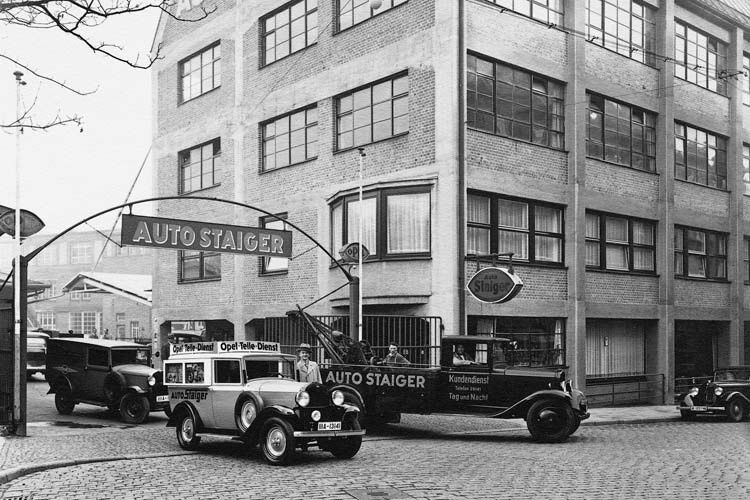 1929 eröffnete Staiger das Verwaltungsgebäude, die Ausstellungshalle und die Wagenhalle in der heutigen Nordbahnhofstraße in Stuttgart. (Foto: Staiger)