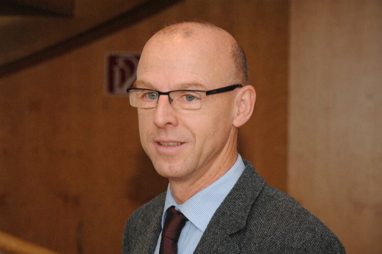 Wirtschaftsprofessor Micheal Grömling vom Institut der deutschen Wirtschaft in Köln zeigte die Entwicklung der deutschen Wirtschaft auf. (Foto: Baeuchle)