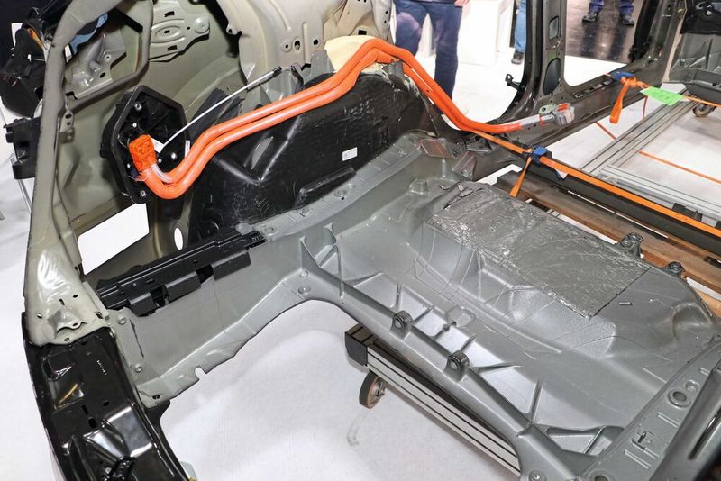 Der Vorreiter in der Gigacasting-Technologie, der Automobilhersteller Tesla, hat bereits einen einteiligen Hinterwagen im Modell Y umgesetzt.(Bild:  Juergen Klasing)