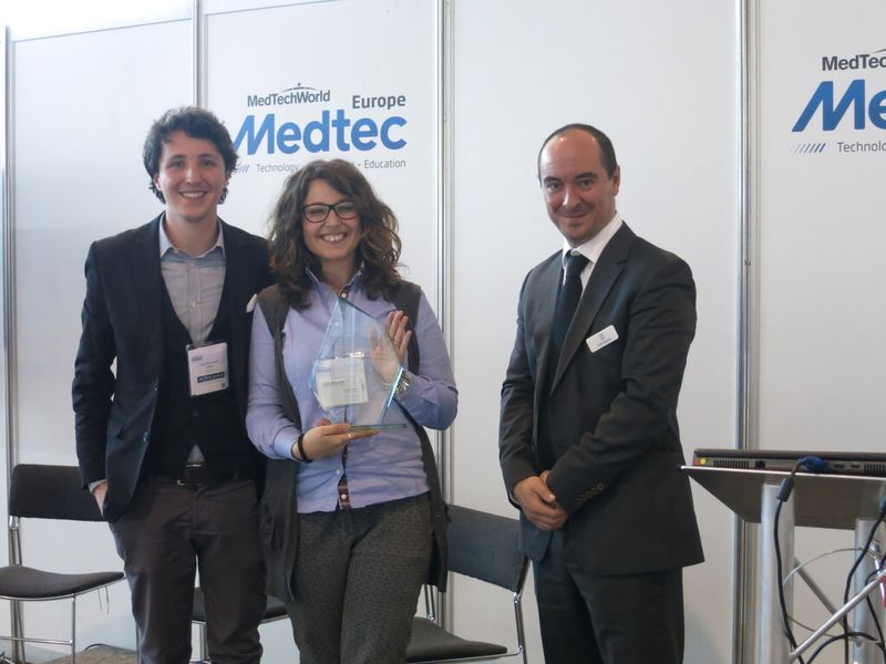Über die Auszeichnung „Runner up“ für noch nicht gegründete Unternehmen freuen sich zwei Vertreter des University College London. (Reinhardt)