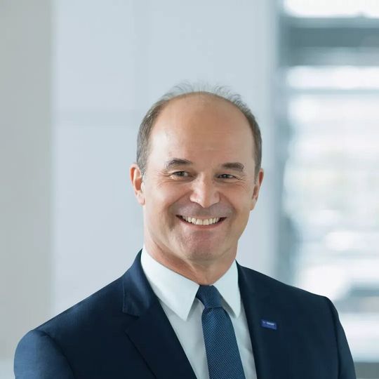 Dr. Martin Brudermüller, Vorstandsvorsitzender der BASF, wurde erneut zum Präsidenten des Cefic gewählt. Dr. Martin Brudermüller, Vorstandsvorsitzender der BASF, wurde erneut zum Präsidenten des Cefic gewählt.