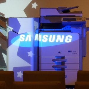 Die „Stars“ der Veranstaltung: die A3-Farbkopierer Multixpress C9250ND und C9350ND aus dem mehrjährigen Entwickler-Projekt „Cosmos“