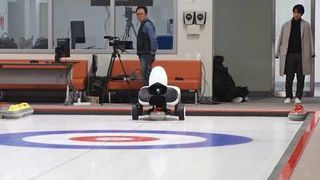 AI Hits The Ice: Curling Robot “Curly” (YouTubePlayer_uj3ur1uW-7Q_TUBerlinTV)