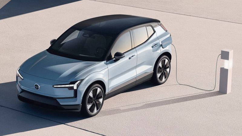 Mit 4,23 Metern ist der EX30 der kürzeste Volvo. (Bild: Volvo)