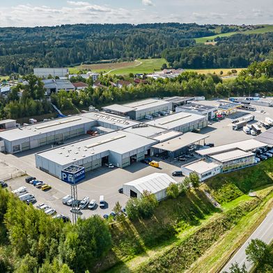 Der Paul-Standort in Passau soll ab April  Daimler Truck gehören. (Bild: Paul Group)