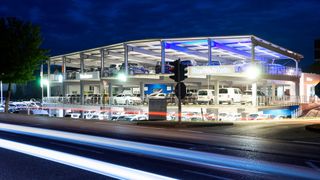 Das Autohaus Friedmann aus Bühl schlüpft unter das Dach der Bhg. (Bild: Autohaus Friedmann)