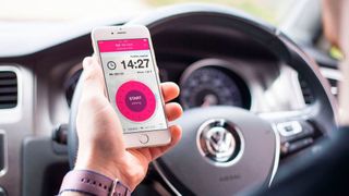 Bisherige Park-Now-Kunden müssen künftig die Easypark-App nutzen. (Easypark)