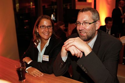 Beste Unterhaltung auch im kleinen Kreis - Jana Buckesfeld und Jürgen Barfigo (beide Symantec) (Archiv: Vogel Business Media)
