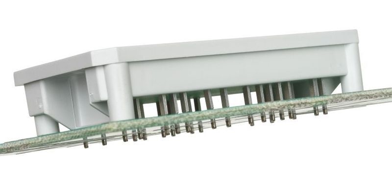 Bild 5: Durch die Press-Fit-Technologie vereinfacht sich die Montage in der Leiterplatte, was Zeit und Kosten spart. (Bild: Vincotech)