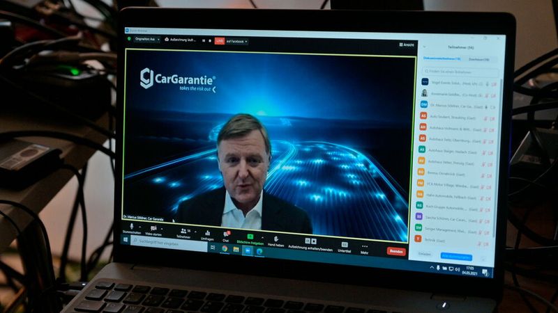 Dr. Marcus Söldner, Vorstandsvorsitzender der Car Garantie, Sponsor des Vertriebs Awards 2021, begrüßte die Teilnehmer digital. (Bild: J.Untch/Vogel Communications Group)