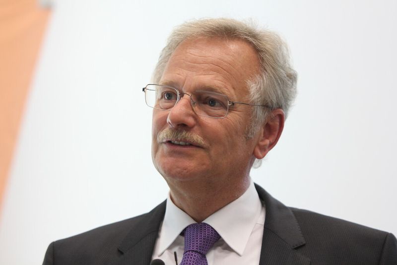 Siegbert E. Lapp, Vorstand Technik der Lapp-Gruppe: 
