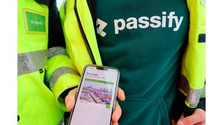 Go-live von Passify: Für die Zufahrt zum Terminal CTT im Hamburger Hafen nutzen erste Lkw-Fahrer die App Passify. (Bild: HHLA/Layly Sultani)