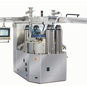 Die Maschinentüren im geöffneten Zustand.