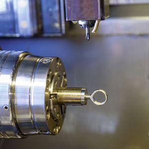 Fertigung in nur einer Aufspannung: Durch die Ausgestaltung der Prozessführung gelang es der Leipold Gruppe, die Luftfahrtteile hocheffizient herzustellen.