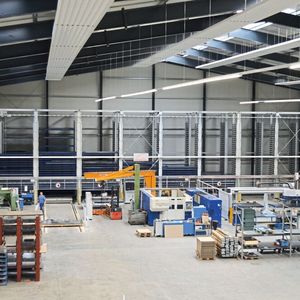 Die Blechbearbeitungsfirma Gebr. Blum setzt an ihrem neuen Standort im pfälzischen Hettenleidelheim (D) auf ein automatisches Kassettenlager von Kasto Maschinenbau.