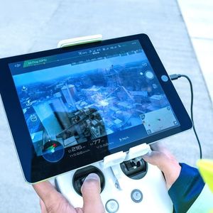 (Thyssenkrupp Industrial Solutions)