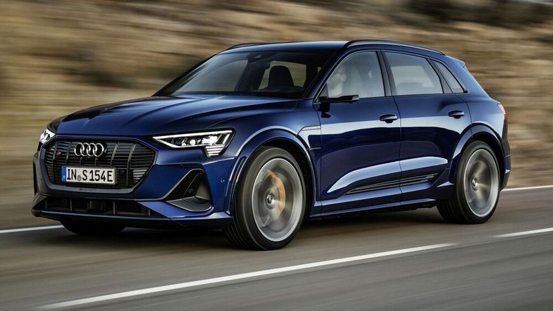 Dass technischer Fortschritt bestehenden Modellen zusetzen, erlebt auch der Audi Q8 e-tron. (Bild: AUDI AG)