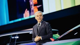 Renault boss and current ACEA President Luca de Meo at the 2024 Paris Motor Show: "We cannot do without cooperation with China." (Image:Nicolas Lascourrèges)