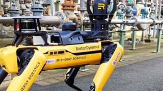 Evonik testet seit Januar einen autonomen mobilen Roboter zur Inspektion einer Versuchsanlage.  (Evonik)