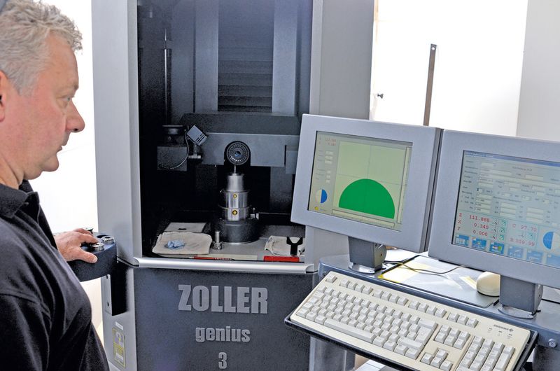 Bild 3: Schneidenvermessung einer geschliffenen Werkzeugkontur mit einer Messmaschine. (Bild: Paul)