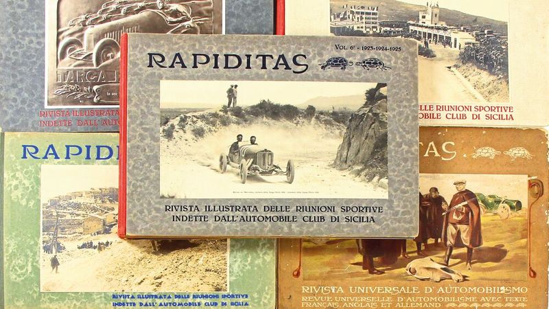 Ein Konvolut aus neun „Rapiditas“-Jahrbüchern zur Targa Florio wurde zum Preis von 33.331,20 Euro versteigert. (Bild: Automobila-Ladenburg)