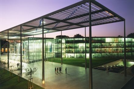Platz 9: die Bayer-Konzernzentrale in Leverkusen (Peter Ginter)