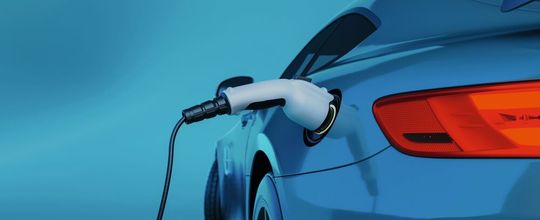 Die Zahl der zugelassenen Elektroautos auf deutschen Straßen könnte bis Ende 2026 noch auf zwei Millionen steigen.(Bild: ©  phaisarnwong2517 - stock.adobe.com)