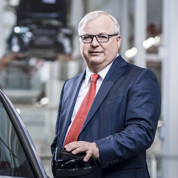 Prof. Dr. Hubert Waltl, Mitglied des Vorstands bei Audi: Die Automobilfertigung, wie wir sie heutekennen, wird es nicht mehr geben. Schneller, effizienter, nachhaltiger – das ist die Produktion der Zukunft. (© bernhardhuber.com, Copyright beachten!! Ausschliesslich für redaktionelle Verwendung freigeben/Per)
