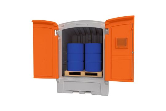 Korrosionsfestes Gefahrstoffdepot aus PE für den Außenbereich. Es kann bis zu vier 200 l Fässer oder einen 1000 l IBC aufnehmen. Korrosionsfestes Gefahrstoffdepot aus PE für den Außenbereich. Es kann bis zu vier 200 l Fässer oder einen 1000 l IBC aufnehmen.