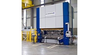 Bei Helmerding in Bad Oeynhausen arbeiten etwa 120 Mitarbeiter an der Entwicklung,Fertigung und Montage von Präzisionsstanz- und Umformautomaten sowie Pressenzubehör. (Bild: Helmerding)