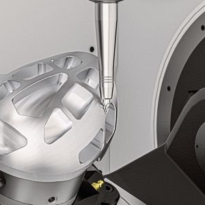 Simultan: Die Software SolidCAM 2020 unterstützt die simultane 5-Achs-Bearbeitung mit Kreissegmentfräsern diverser Werkzeug­hersteller. 