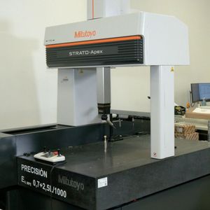 The high-precision Strato Apex machine works at less than a micron.(Source:  Mitutoyo)