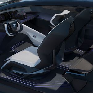 Der Innenraum ist sehr geräumig und modern.(Bild:  Lexus)