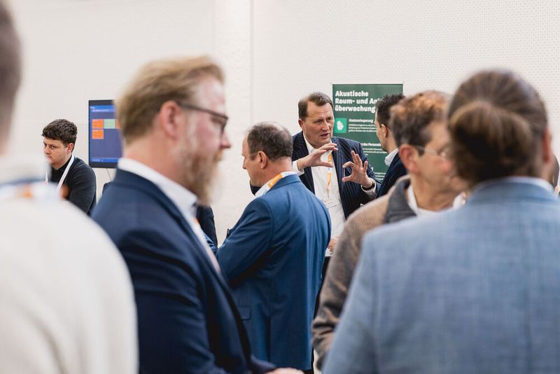 Gemeinsam blicken wir zurück auf eine gelungene Premiere der Rotating Equipment Days mit intensiven Fachgesprächen, innovativen Lösungen und wertvollen Impulsen für die Praxis. (Bild: Stefan Bausewein)