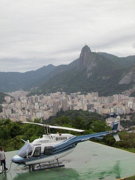 Helikopterflug über die Stadt (Archiv: Vogel Business Media)