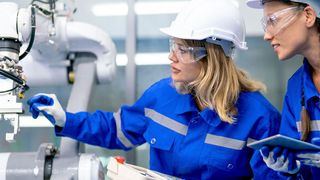 Zukunftsthemen wie autonome Fahrzeuge oder Baumaschinen wären ohne funlktionale Sicherheit völlig undenkbar. (Bild: Microsys)