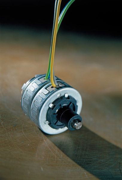 Le moteur pas-à-pas «shaftless» d’instrumentation du tableau de bord. (Image: Sonceboz SA) (Archiv: Vogel Business Media)