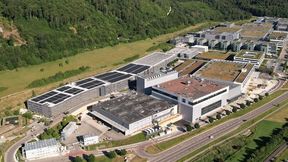 Der Standortausbau bei Zeiss in Oberkochen schafft rund 25.000 Quadratmeter zusätzliche Fläche für Produktion und produktionsnahe Bereiche. (Bild: Zeiss)