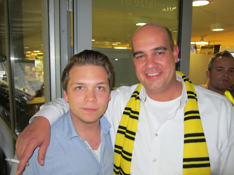 Sven Kilian mit Patrick Grohnert (l.), 2direct (Bild: IT-BUSINESS)