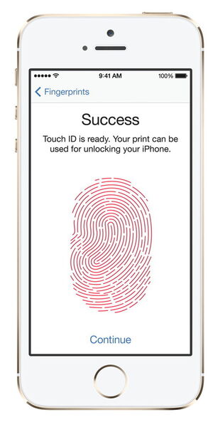 Keine la¨stigen PINs mehr eingeben - einfach Daumen drauf und Fingerabdruck scannen mit der Touch-ID-Technologie. (Bild: Apple)