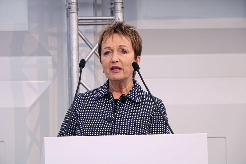 „Erbe nützt nur, wenn es hilft die Zukunft zu gestalten“, sagte Lenze-Gesellschafterin Babette Herbert und fügte anlässlich der Zukunftspläne des Unternehmens hinzu: „Man möchte noch mal 20 sein!“ (U. Drescher/konstruktionspraxis)