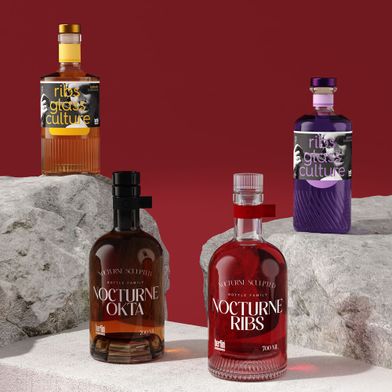 Das sind die vier Flaschenmodelle, die Berlin Packaging so umdesignt hat, dass sie weiterhin nichts an ihrem ikonischen Charakter eingebüßt haben. Es handelt sich um die Typen Alfie, Helium, Essence und Belleville. (Bild: Berlin Packaging)