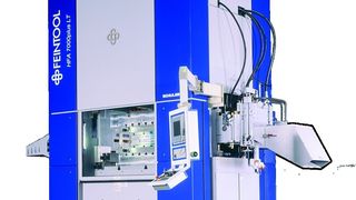 Bild 1: Die Feinschneidpresse HFA 7000-plus LT hat einen verlängerten Pressentisch. (Archiv: Vogel Business Media)