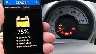 Der Fahrer kann mit dem Cadillock Smart den tatsächlichen Batteriezustand feststellen. (Holz / »kfz-betrieb«)