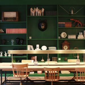 Das Mindspace-Konzept bietet beste Arbeitsbedingungen für Unternehmen jeglicher Größe. Zu dem besonderen Service zählen: ausgewähltes Designer-Interieur im Boutique-Stil in Einzel- und Großraumbüros, sowie modernste Technik in allen Konferenz- und Telefonräumen.