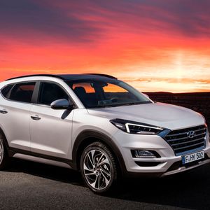 (Hyundai)