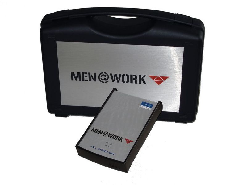 Ebenfalls können Nutzer eine Fahrzeug-Diagnoseschnittstelle von AVL erwerben. Hier in der „men at work“-Edition von Carat. (Archiv: Vogel Business Media)