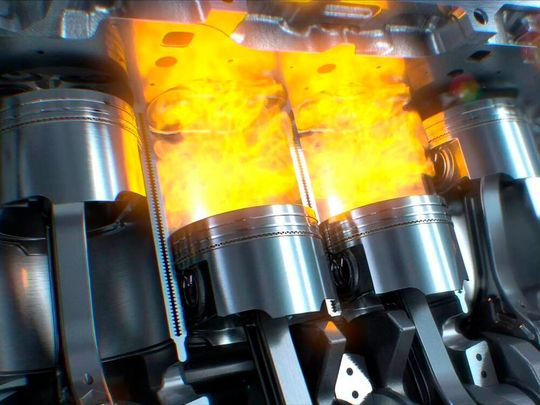 Hitzige Debatte! Die EU will bekanntlich, dass ab 2035 keine Autos mit Verbrennungsmotor mehr zugelassen werden. Doch es gibt offensichtlich eine größer werdende Gemeinde derer, die das nicht wollen ...(Bild:  Burn Master)