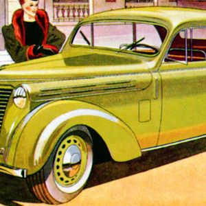 1937: Als erstes Modell der Marke verfügt der kompakte Juvaquatre über eine selbsttragende Karosserie und Einzelradaufhängung.(Bild:  Renault)