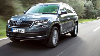 Der Skoda Kodiaq stellt in Sachen Raumangebot und Alltagstauglichkeit den Konzernbruder Tiguan in den Schatten. (Skoda)